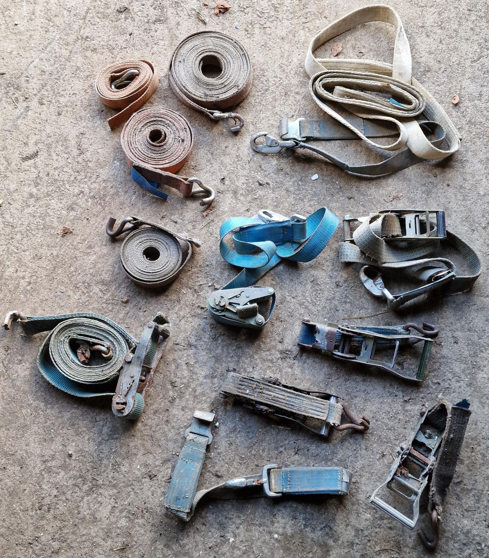 Collection of ratchet straps and polypropylene rope