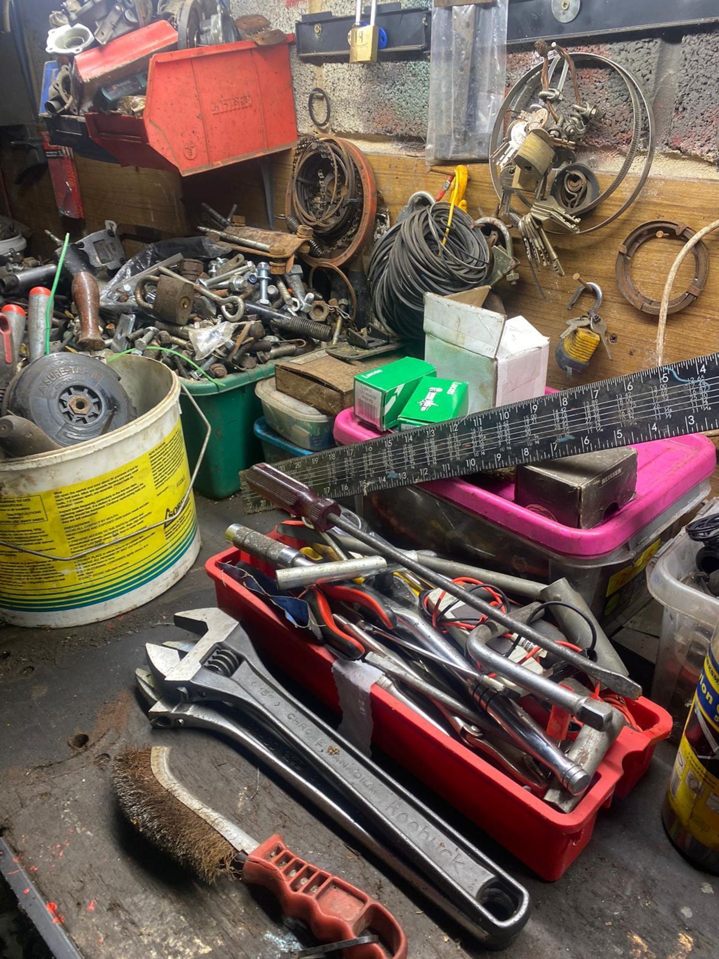 Contents of a workshop to include tools, bolts, screws  and other useful hardware - Image 4 of 4