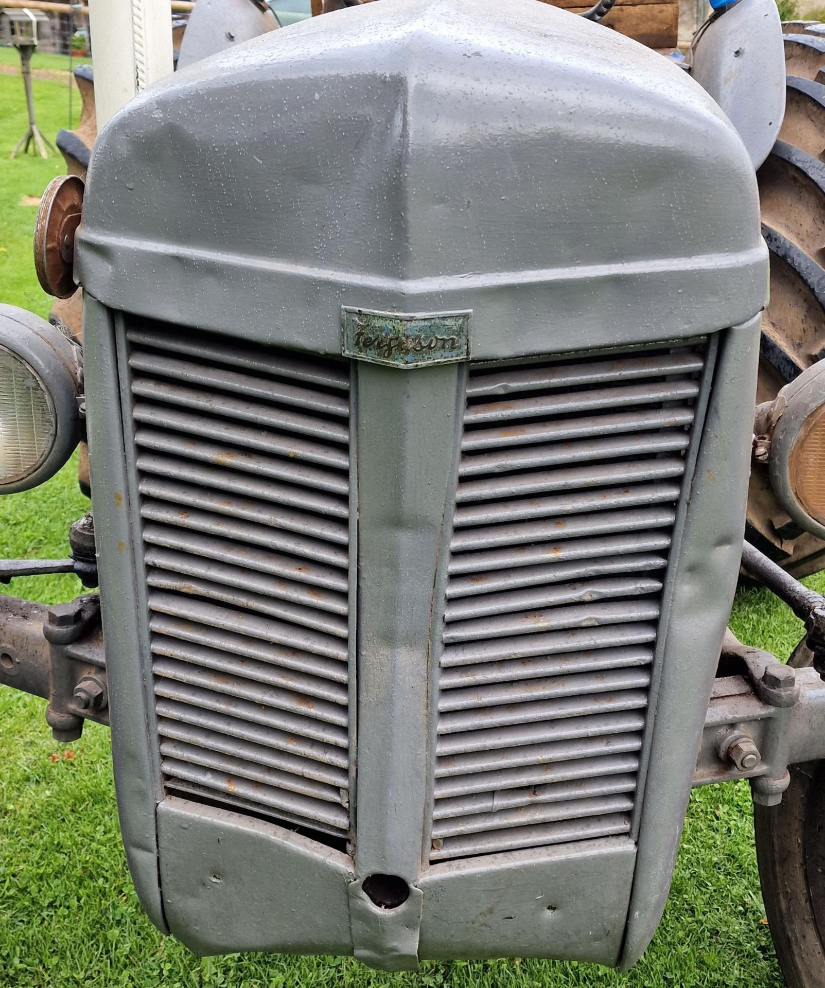 Vintage Ferguson T20 grey diesel tractor, starts and drives, fitted with a working rotary saw, in - Image 7 of 9