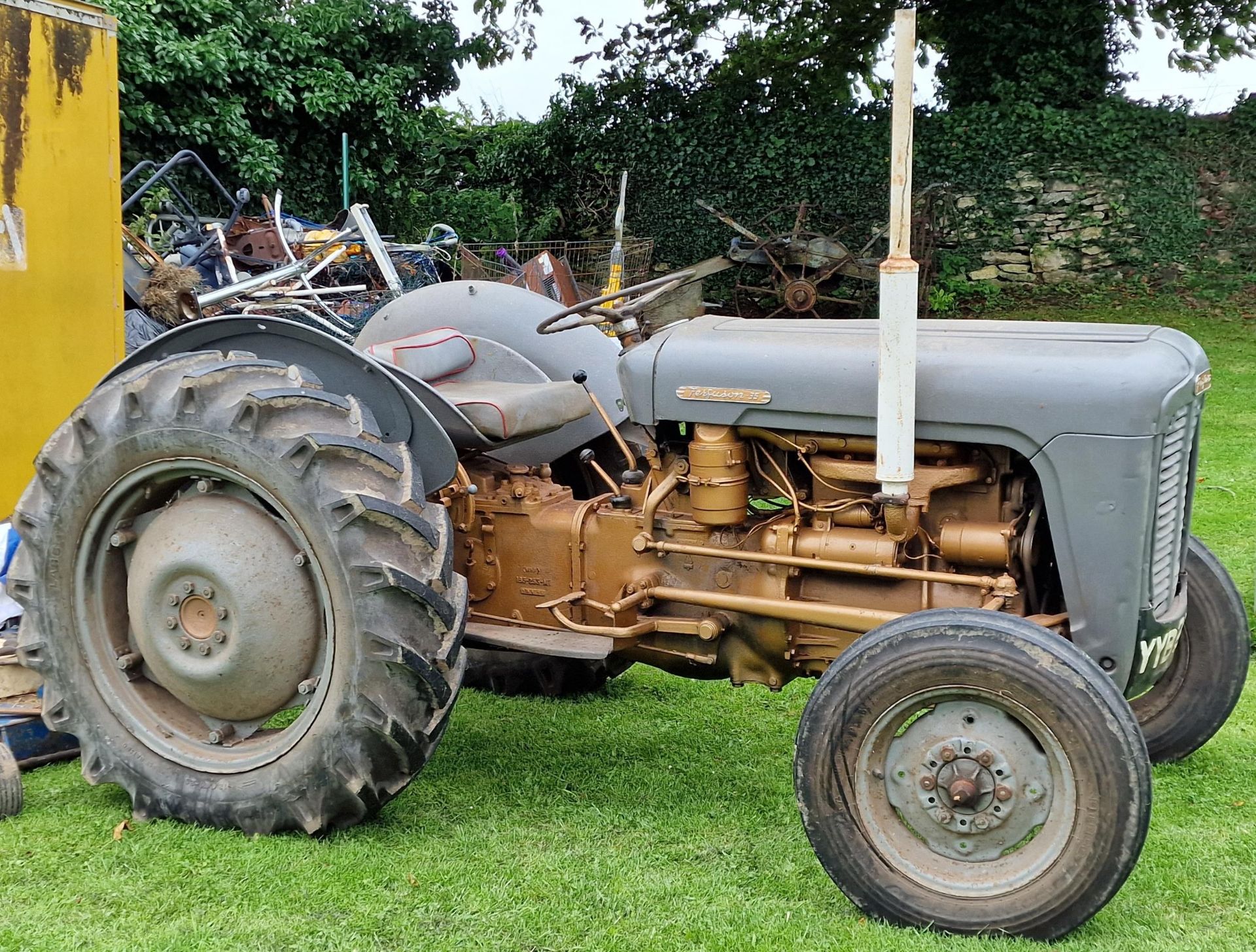 Vintage Ferguson 35 Grey and Gold diesel tractor, starts and drives with working hydraulics, in very