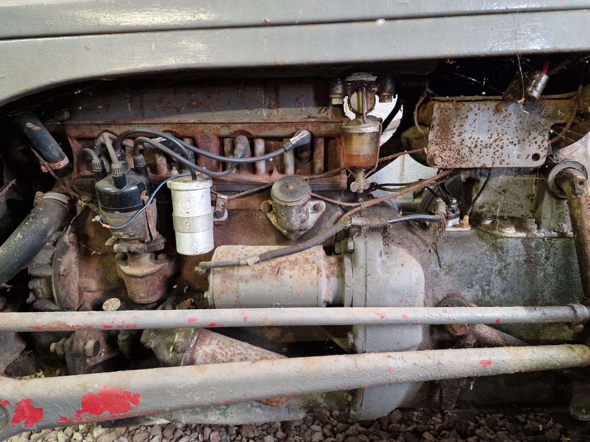 Vintage Ferguson T20 grey petrol/TVO powered tractor, needs a new battery but should start, - Image 2 of 4
