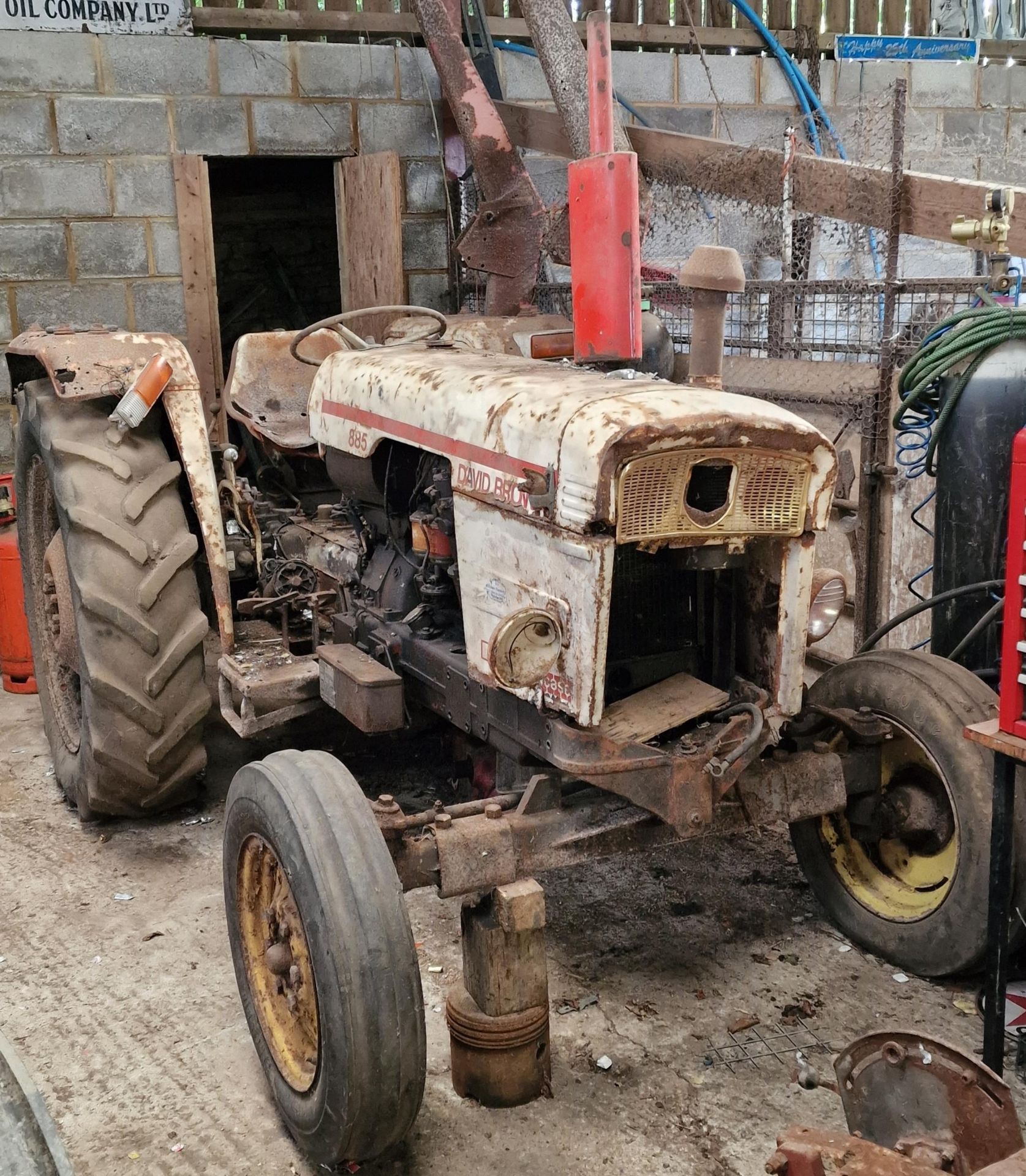 Vintage Case David Brown 885 diesel tractor for parts/restoration - Bild 2 aus 6