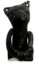 Humorous 19th century bronze door knocker in the form of a cat, 8cm high