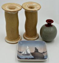 A mixed collection of pottery to include a Chinese studio vase in the celadon manner, a further pair