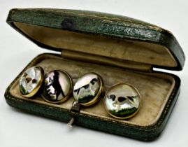 Good quality pair of 14k Essex crystal intaglio cufflinks, set with gun dogs, 12.3g