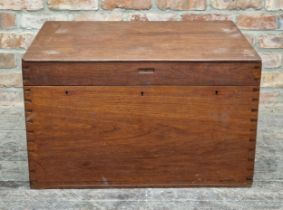 Large vintage camphorwood blanket box with triple lock plate, twin carry handles and exposed