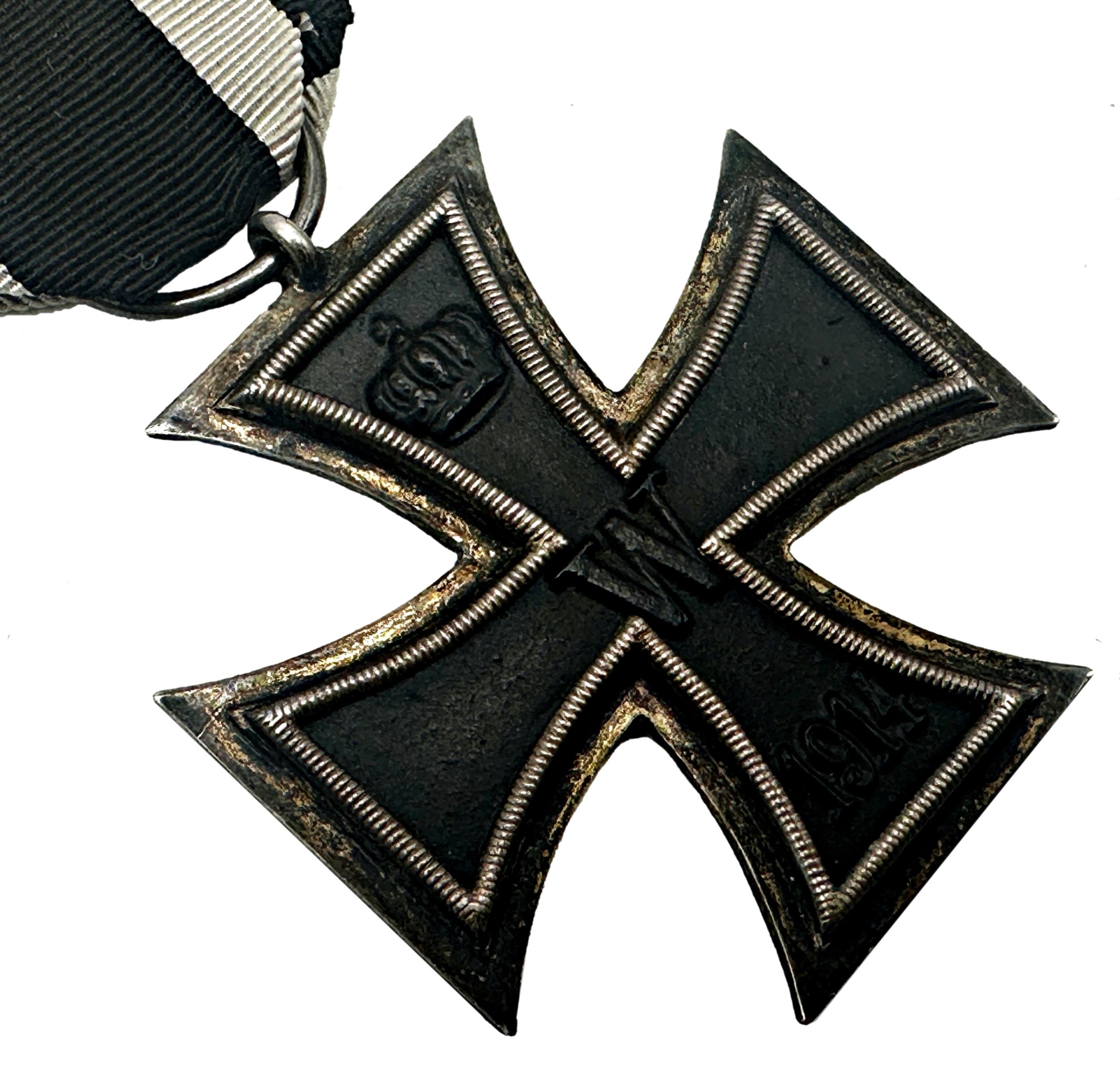 German WWI iron cross medal on ribbon - Image 3 of 3