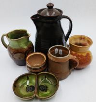 The estate of Peter & Joy Evans of Whiteway, Stroud - A collection of various Winchcombe Pottery pi