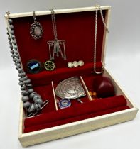 Box of jewellery to include 9ct three medallion brooch in a plated setting, 4.2cm long, with a large