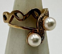 9ct pearl and diamond crossover ring, size M, with a fancy 9ct ring, size M, 5.3g