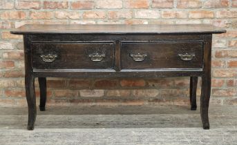 18th century oak low sideboard/dresser fitted with two deep drawers, H 77cm x W 160cm x D 66cm