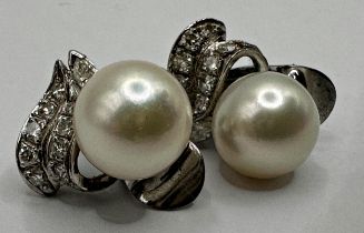 Vintage pair of white gold, pearl and diamond clip on earrings, 12mm high, 5.3g