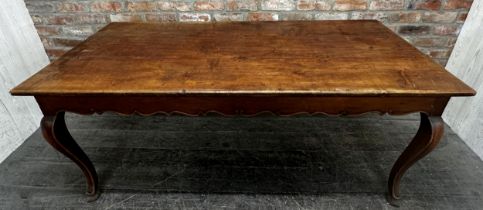Good quality 19th century French cherry wood farmhouse refectory table, with moulded serpentine