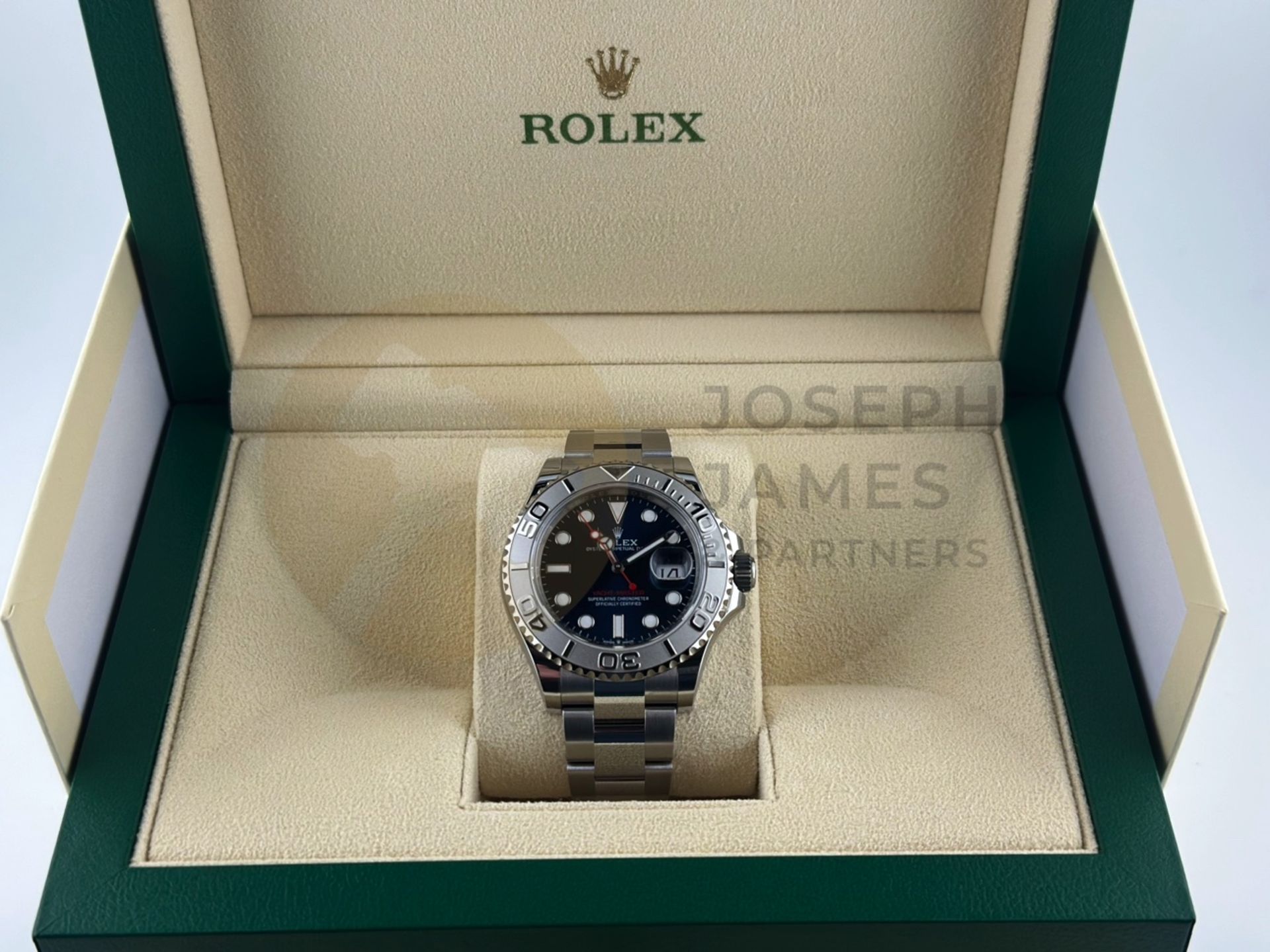 (ON SALE) ROLEX YACHT-MASTER *40MM PLATINUM & OYSTER STEEL* (AUGUST 2023 -UNWORN) *BRIGHT BLUE DIAL* - Image 7 of 48