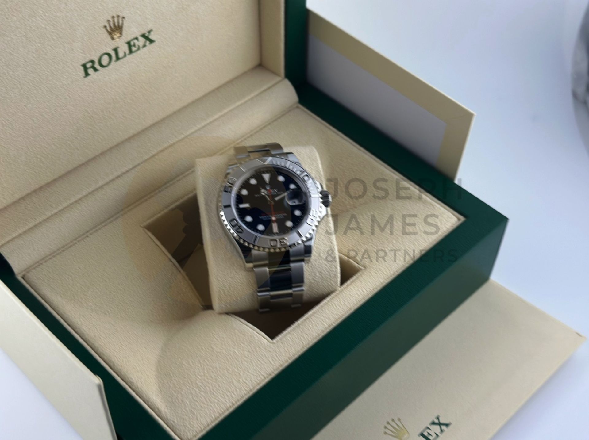 (ON SALE) ROLEX YACHT-MASTER *40MM PLATINUM & OYSTER STEEL* (AUGUST 2023 -UNWORN) *BRIGHT BLUE DIAL* - Image 21 of 48