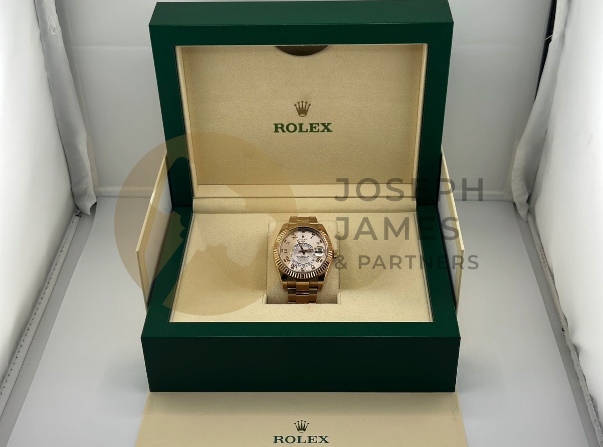 (ON SALE) ROLEX SKY-DWELLER *18CT EVEROSE GOLD* 42MM SUNBURST DIAL (2018 DISCONTINUED MODEL) *NO VAT - Bild 3 aus 33