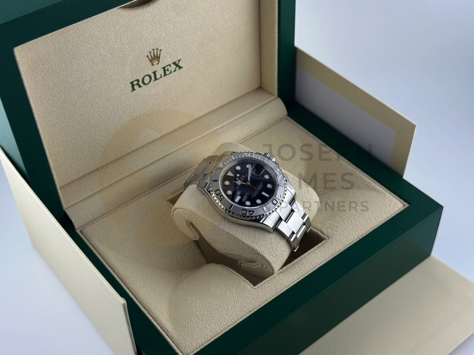 (ON SALE) ROLEX YACHT-MASTER *40MM PLATINUM & OYSTER STEEL* (AUGUST 2023 -UNWORN) *BRIGHT BLUE DIAL* - Image 15 of 48