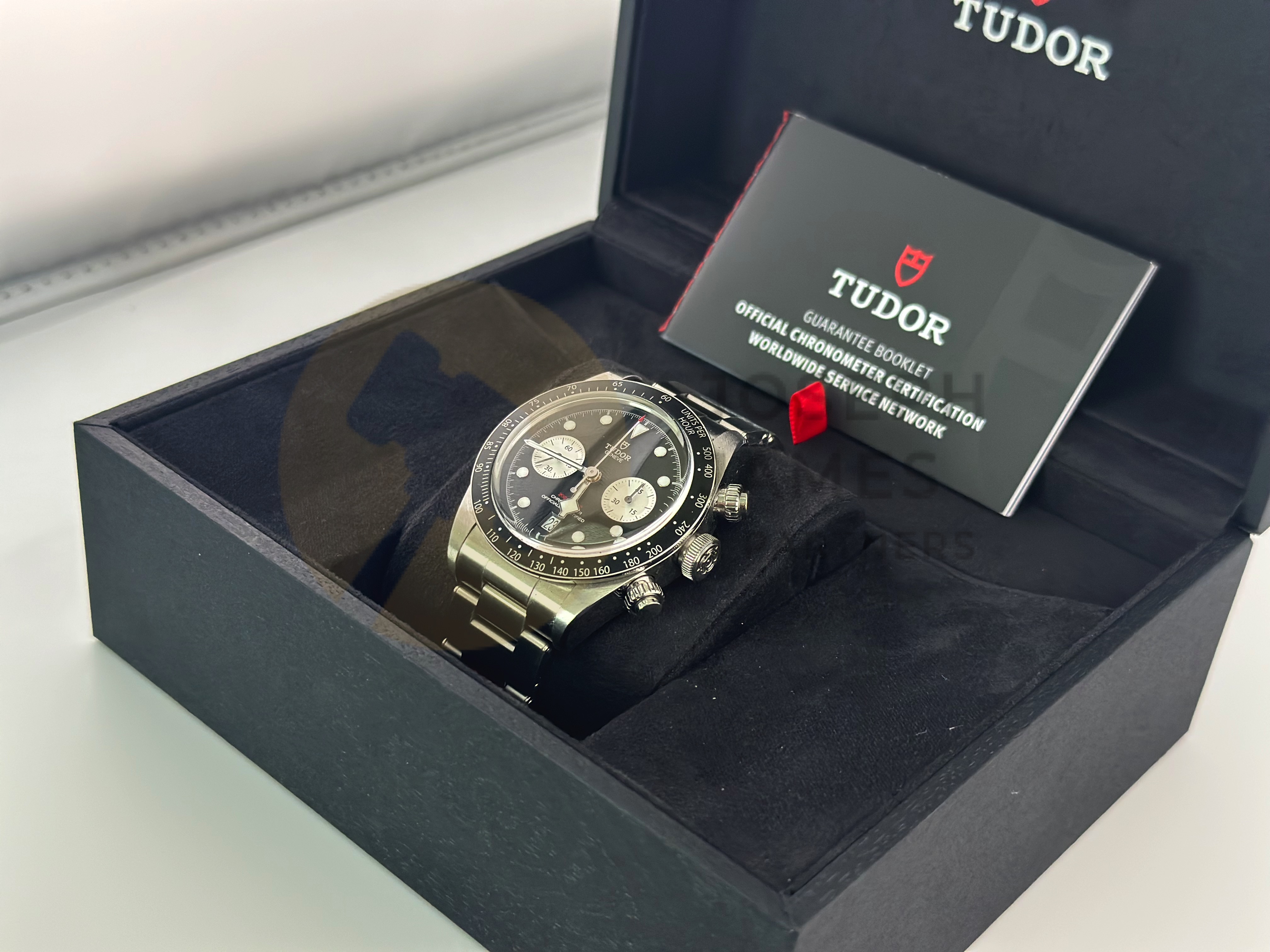 TUDOR BLACK BAY CHRONO 41mm - ALL STEEL WITH BLACK DIAL (MAY 2022) SATIN FINISH - COMPLETE SET - Image 6 of 15