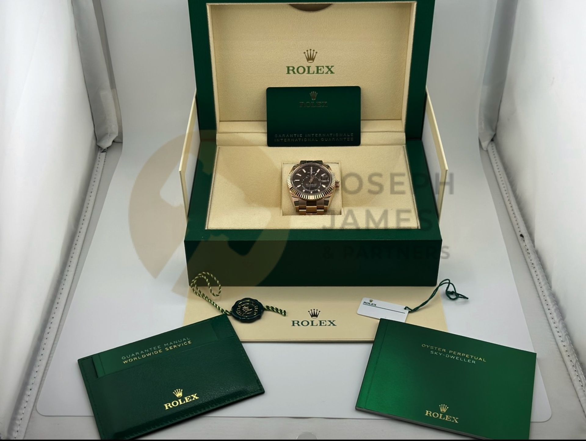 (Reserve Met) ROLEX SKY-DWELLER EVEROSE GOLD WITH CHOCOLATE DAIL (DECEMBER 2022) *BEAT THE WAIT* - Image 8 of 26