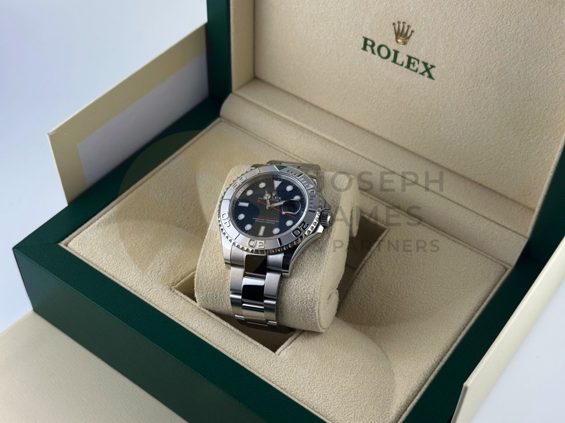 (ON SALE) ROLEX YACHT-MASTER *40MM PLATINUM & OYSTER STEEL* (AUGUST 2023 -UNWORN) *BRIGHT BLUE DIAL* - Image 19 of 48