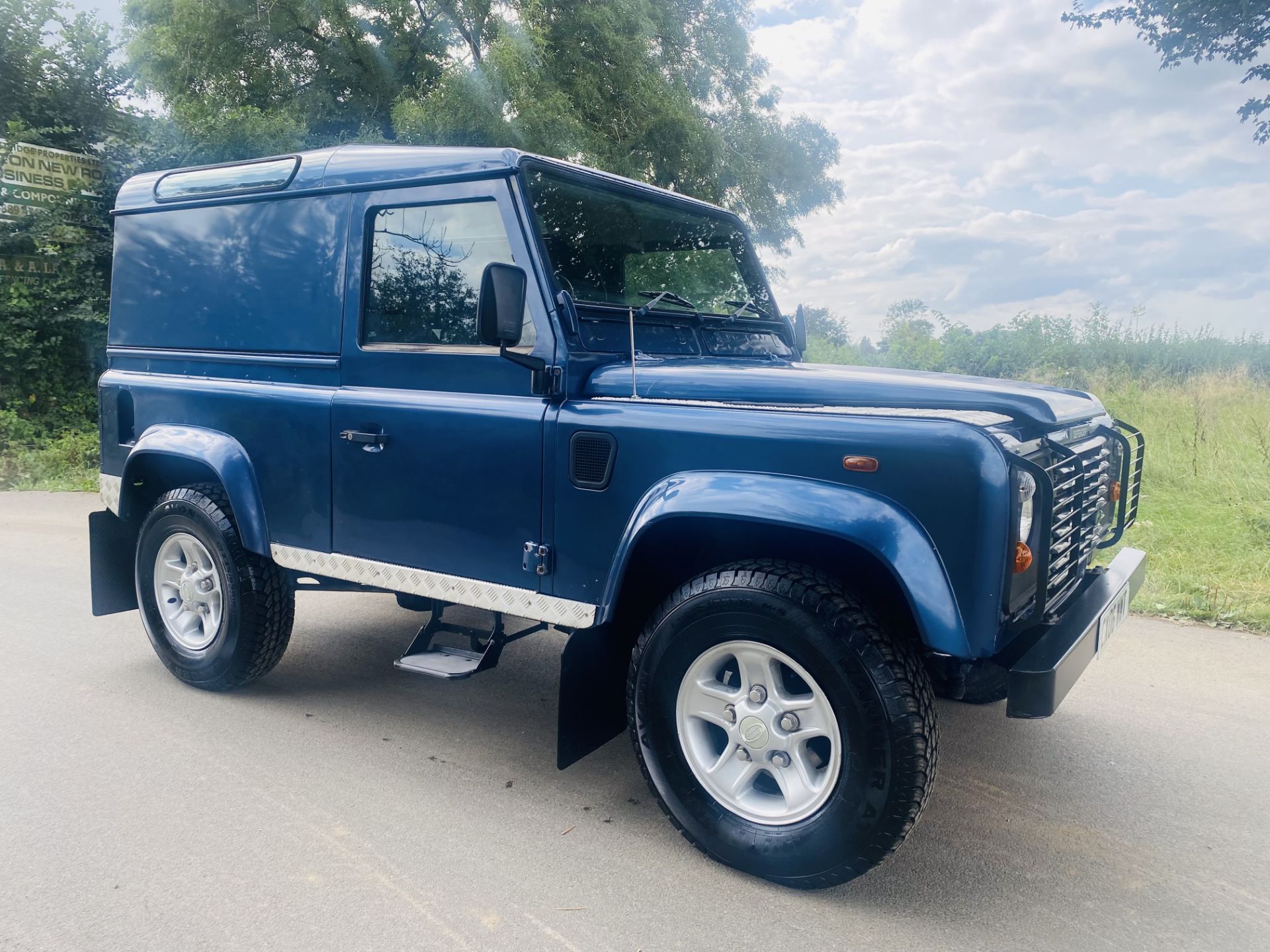 LANDROVER DEFENDER 90 "COUNTY"HARD TOP "TD5" 2.5 (06 REG) ONLY 78K MILES WITH HISTORY (NO VAT) - Image 6 of 25