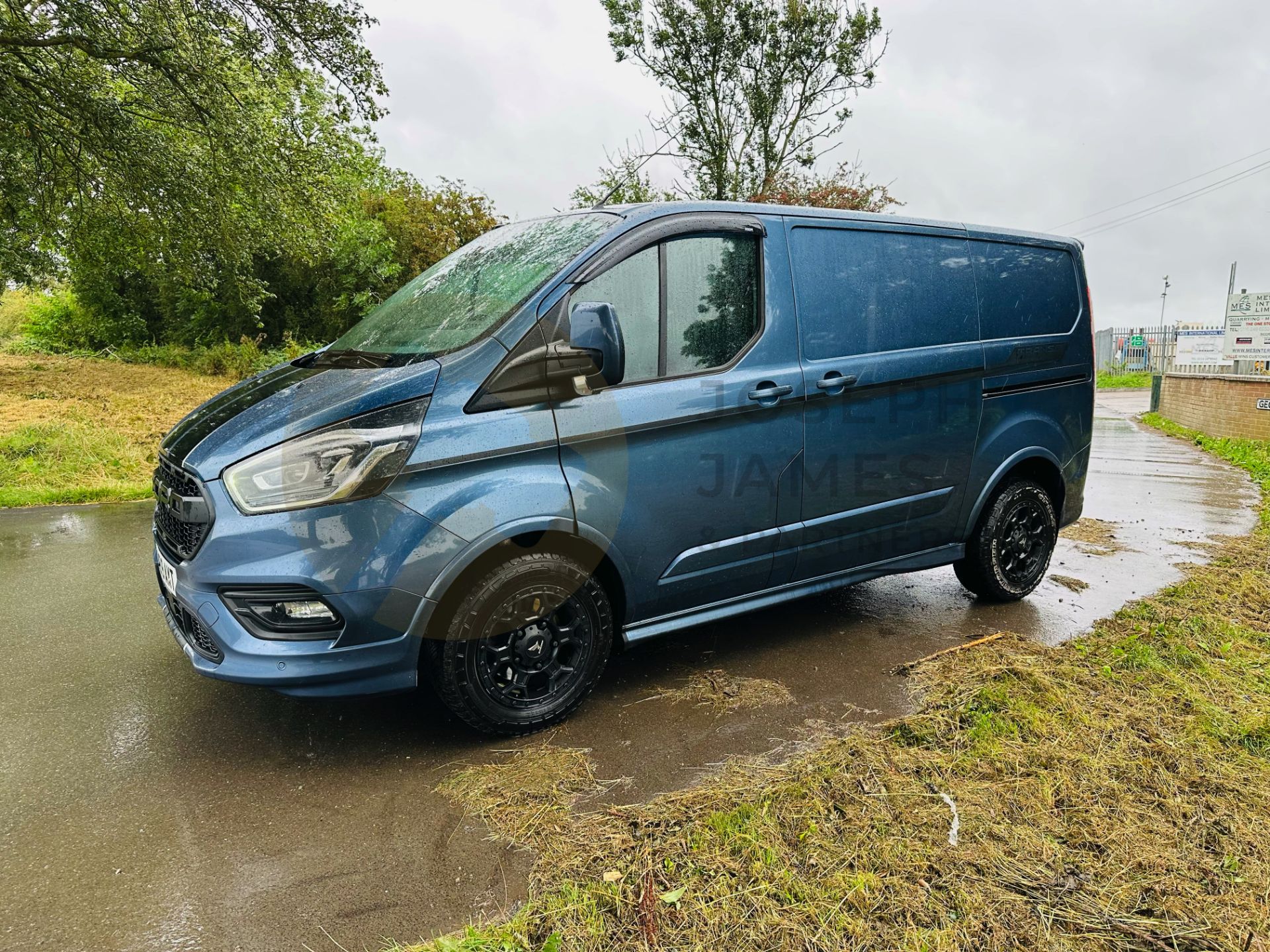 (ON SALE) FORD TRANSIT CUSTOM *SPORT EDITION* (19 REG - FACELIFT MODEL) 2.0 TDCI*170 BHP* - LEATHER - Image 5 of 35