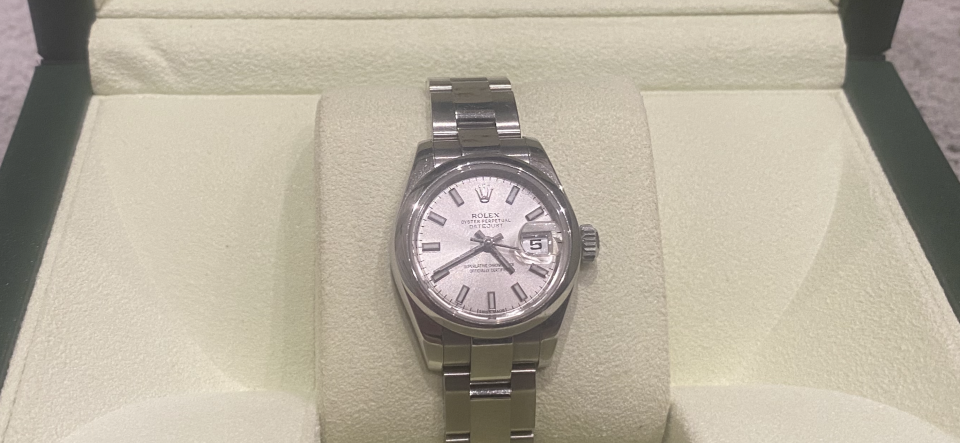 (ON SALE) ROLEX OYSTER PERPETUAL "DATEJUST" NOVEMBER 2017 *SILVER DIAL* WITH BOX AND WARRANTY CARD