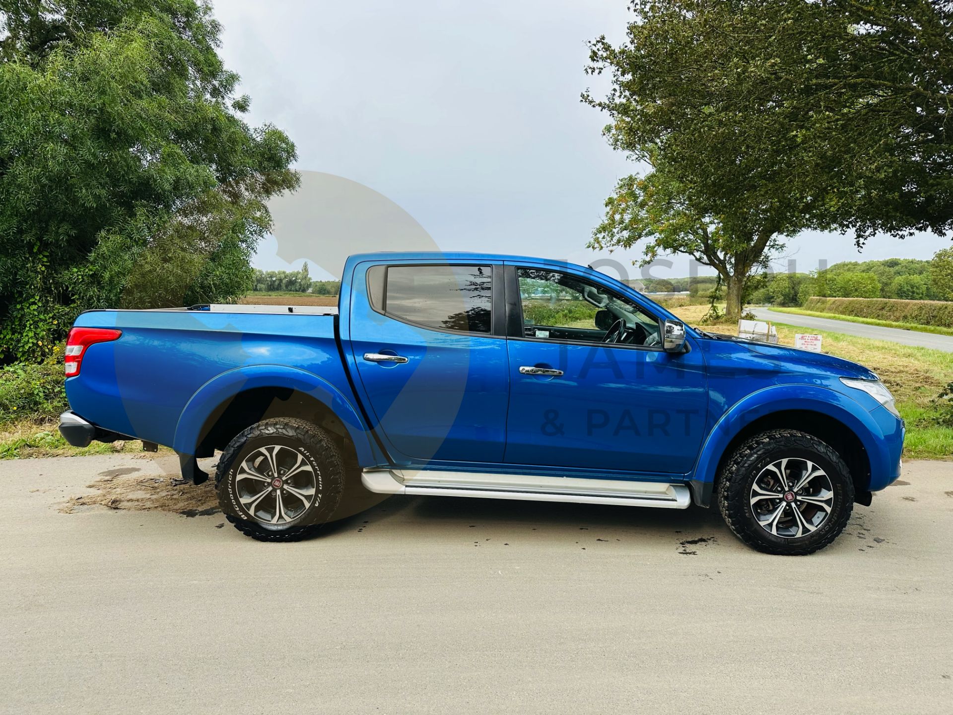 FIAT FULLBACK *LX* DOUBLE CAB PICK-UP (2018-EURO 6) 2.4 DIESEL - AUTO STOP/START *SAT NAV* (1 OWNER) - Image 12 of 31