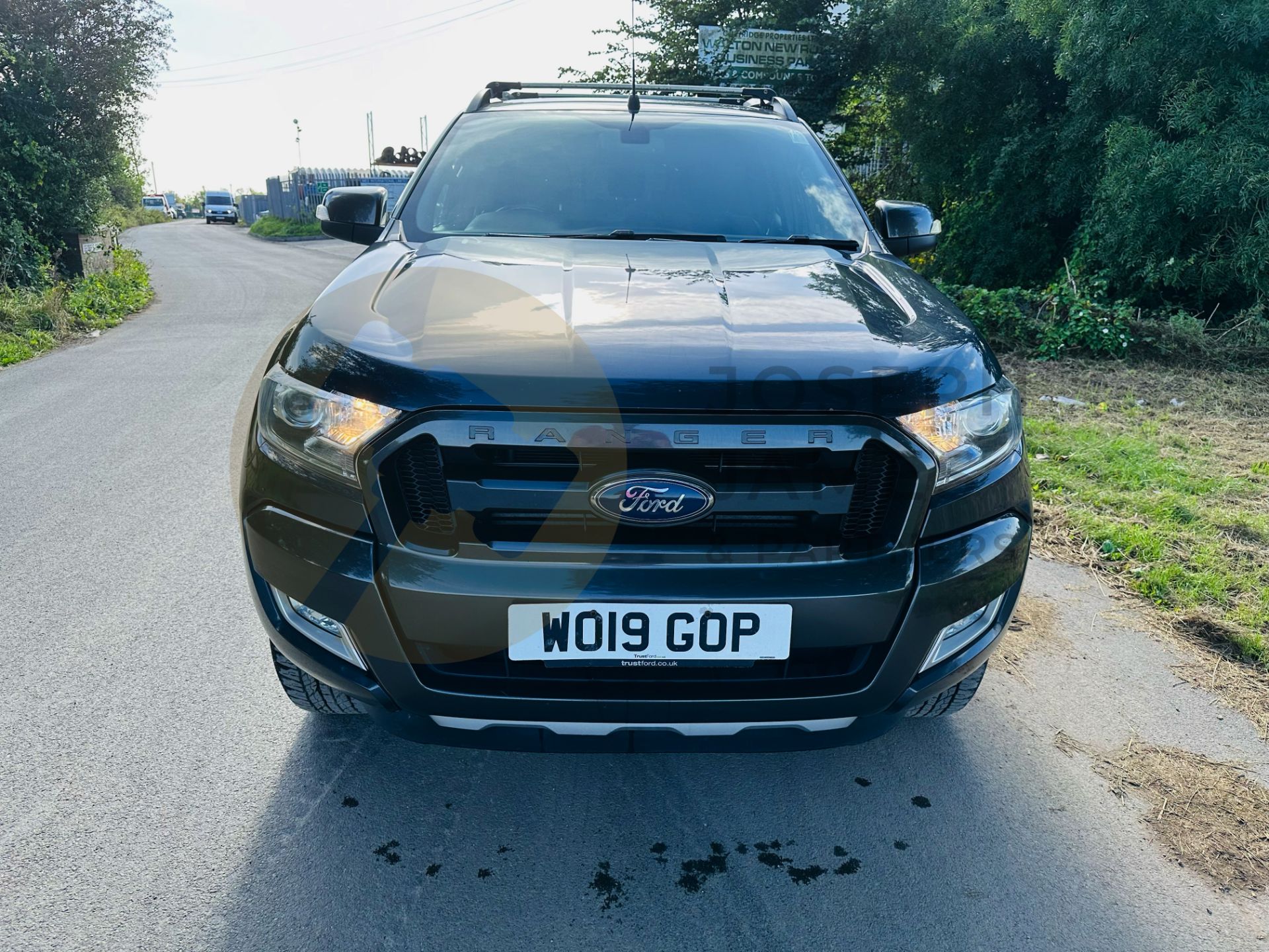 FORD RANGER *WILDTRAK EDITION* DOUBLE CAB PICK-UP (2019 - EURO 6) 3.2 TDCI - AUTOMATIC (1 OWNER) - Image 3 of 36