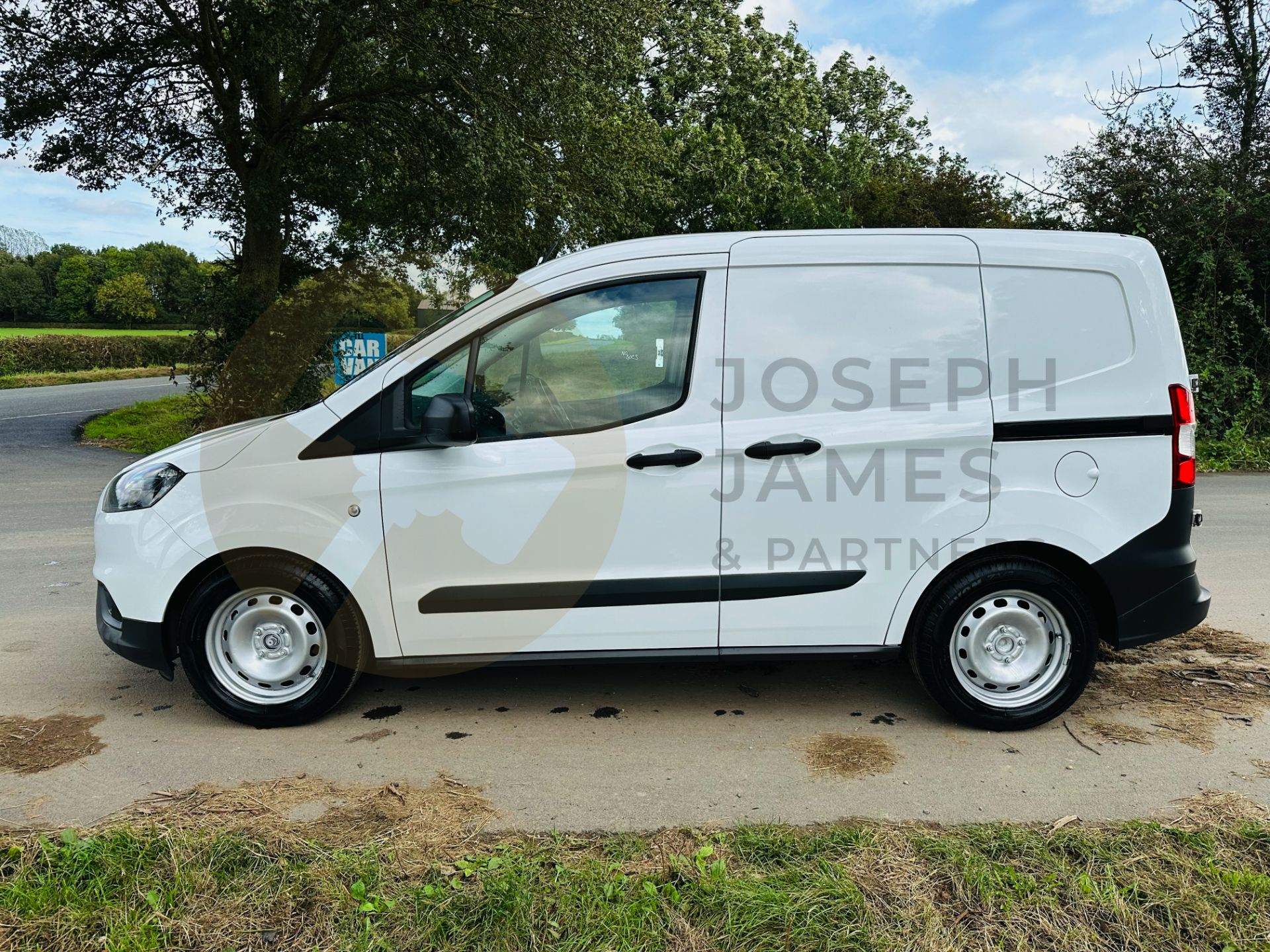 (ON SALE) FORD TRANSIT COURIER *LCV - PANEL VAN* (2020 - NEW FACELIFT MODEL) 1.5 TDCI *EURO 6* - Image 6 of 29