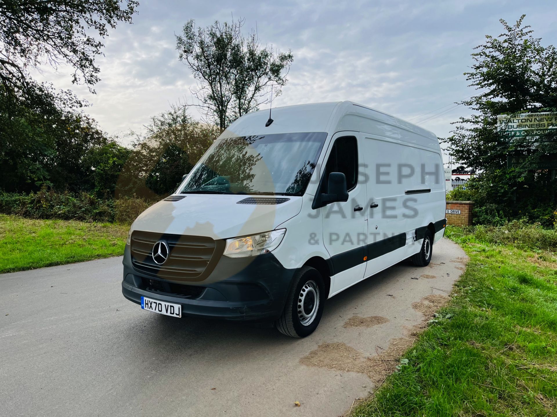 (On Sale) MERCEDES SPRINTER 315CDI *PROGRESSIVE* LWB HI-ROOF (70 REG) 1 OWNER (AC) ONLY 53K MILES - Image 5 of 26