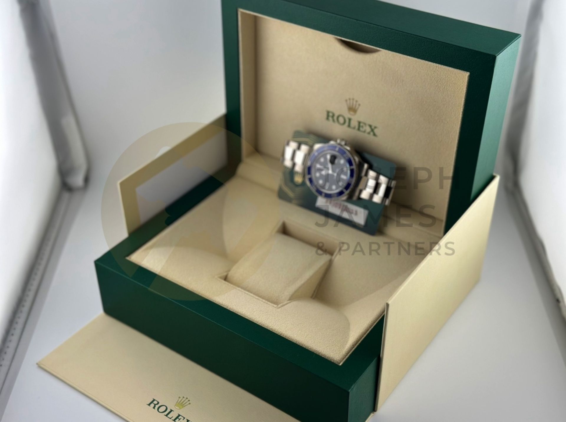 ROLEX SUBMARINER *41MM 18CT WHITE GOLD* (2023 - BRAND NEW / UNWORN) *COOKIE MONSTER* (BEAT THE WAIT) - Image 10 of 44