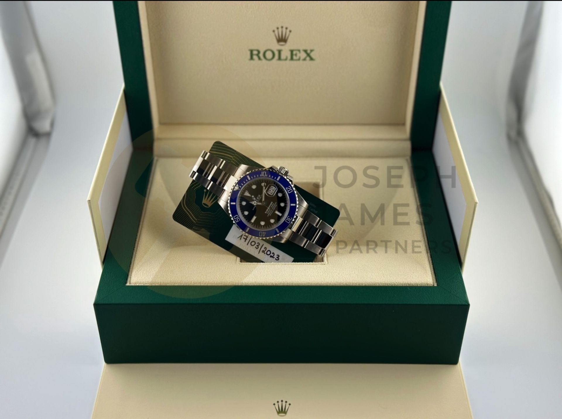 ROLEX SUBMARINER *41MM 18CT WHITE GOLD* (2023 - BRAND NEW / UNWORN) *COOKIE MONSTER* (BEAT THE WAIT) - Image 16 of 44