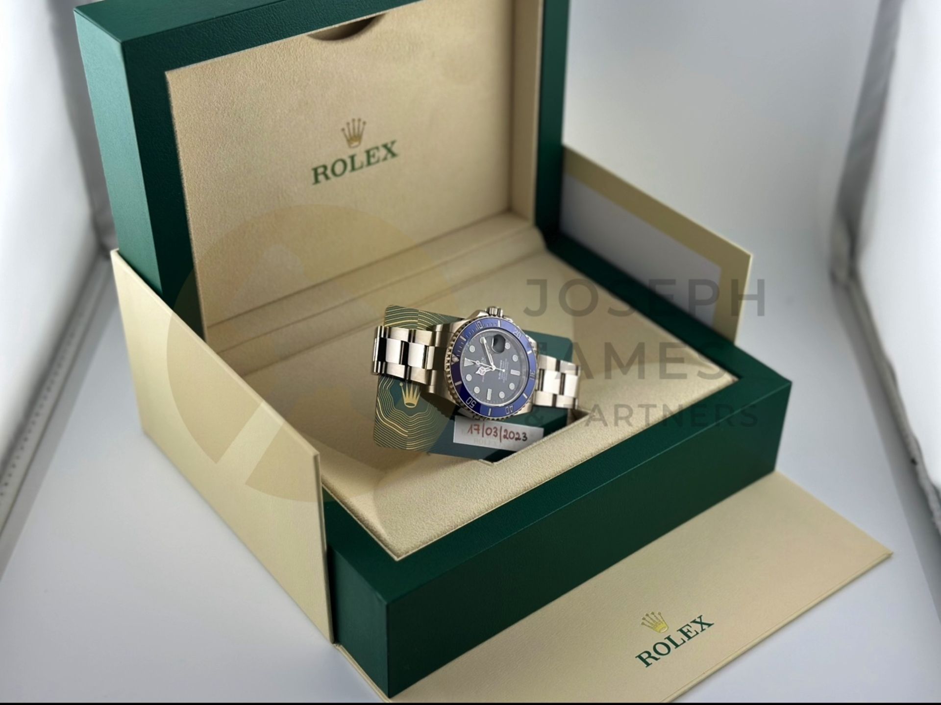 ROLEX SUBMARINER *41MM 18CT WHITE GOLD* (2023 - BRAND NEW / UNWORN) *COOKIE MONSTER* (BEAT THE WAIT) - Image 5 of 44