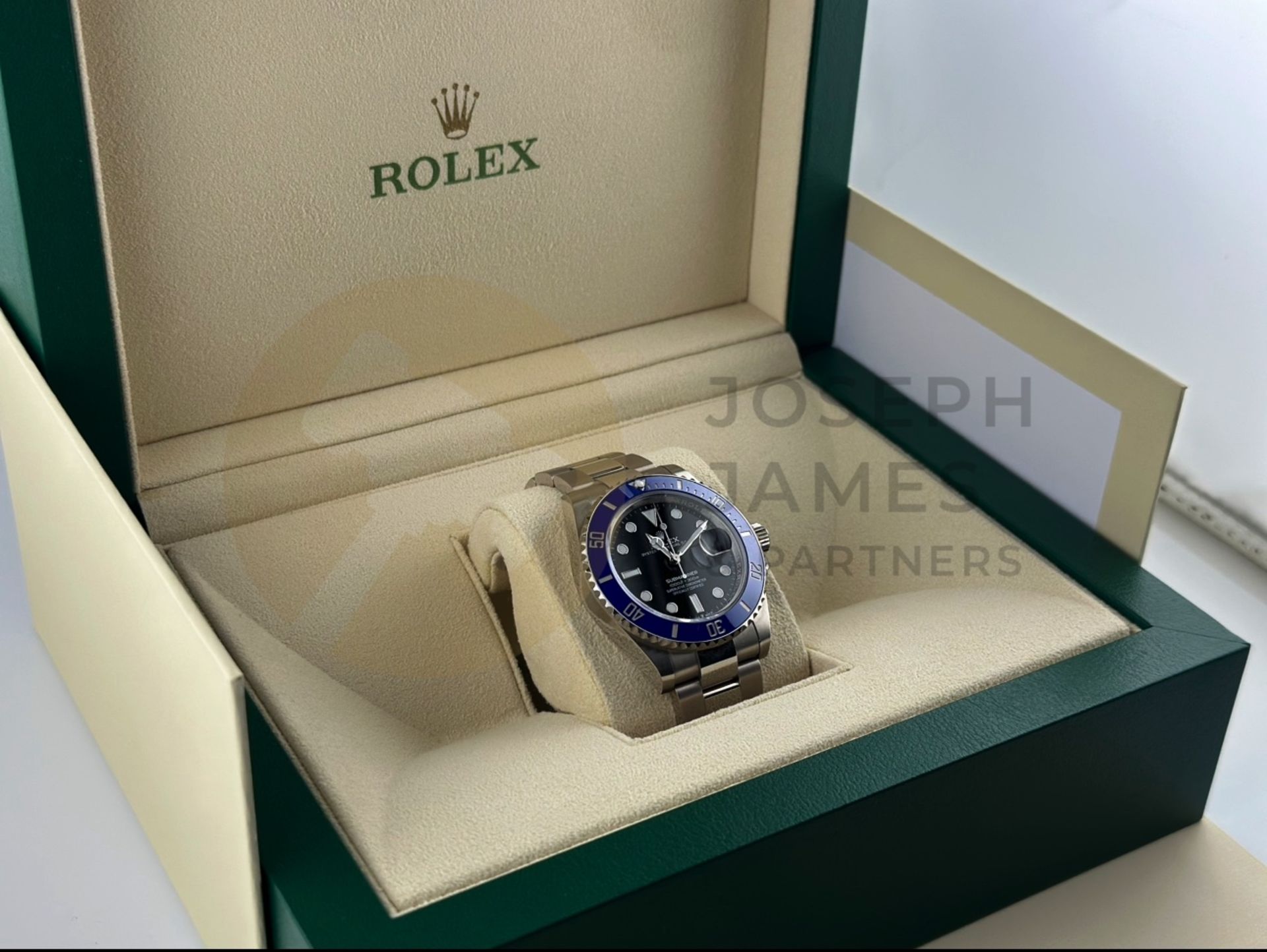 ROLEX SUBMARINER *41MM 18CT WHITE GOLD* (2023 - BRAND NEW / UNWORN) *COOKIE MONSTER* (BEAT THE WAIT) - Image 21 of 44