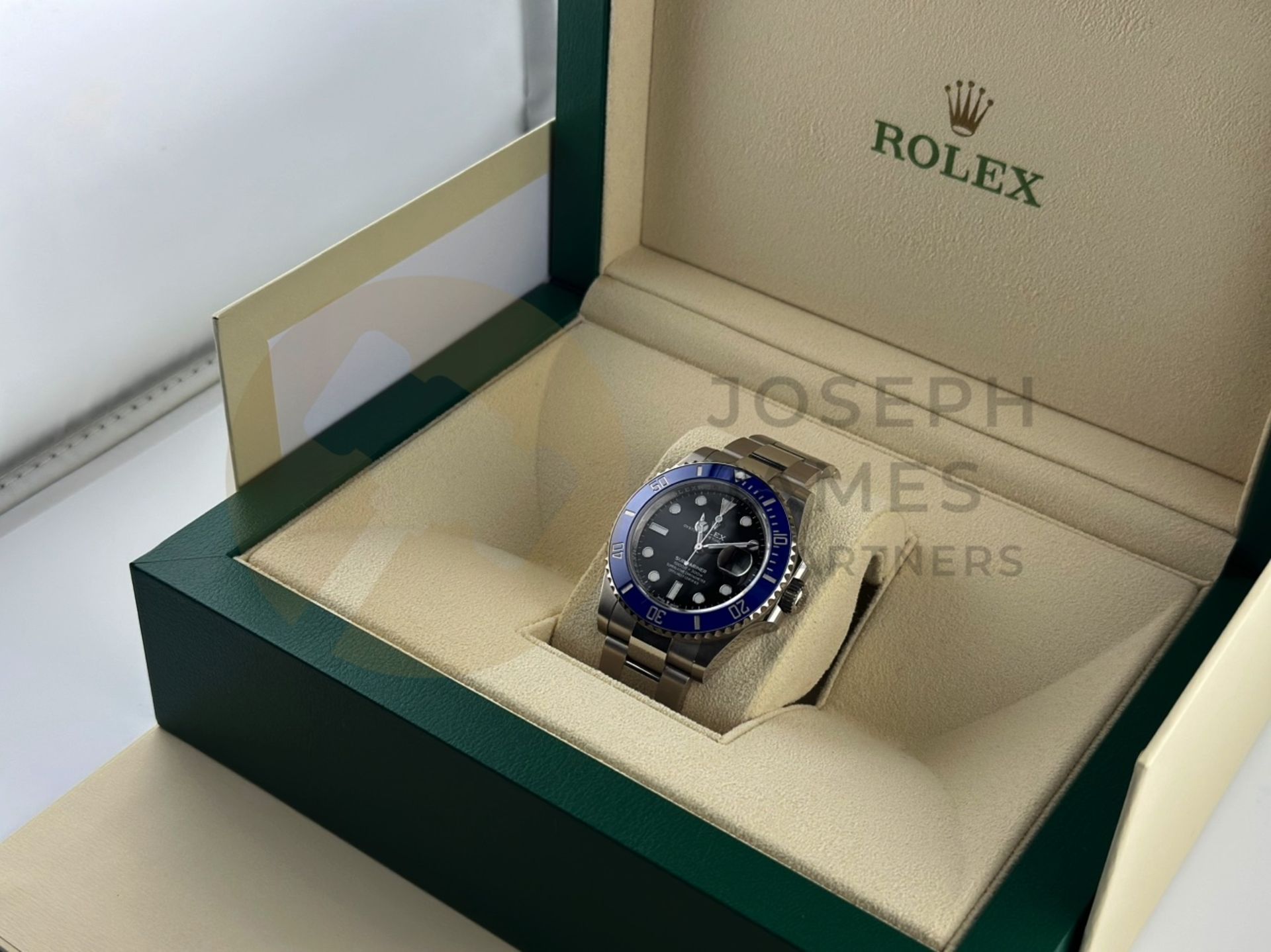 ROLEX SUBMARINER *41MM 18CT WHITE GOLD* (2023 - BRAND NEW / UNWORN) *COOKIE MONSTER* (BEAT THE WAIT) - Image 25 of 44