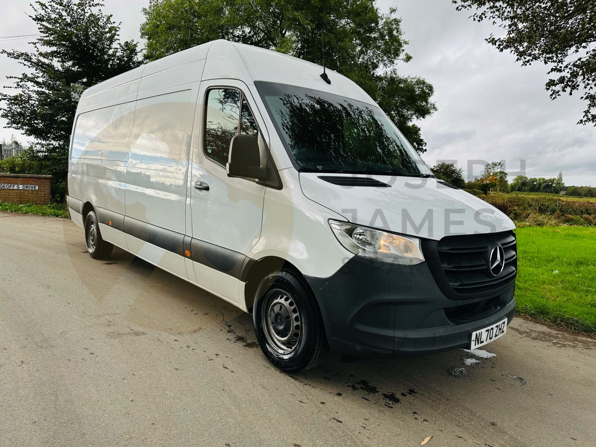 (ON SALE) MERCEDES-BENZ SPRINTER 315 CDI *PROGRESSIVE* (2021-NEW MODEL) 150 BHP *ONLY 28K MILES* - Image 2 of 30