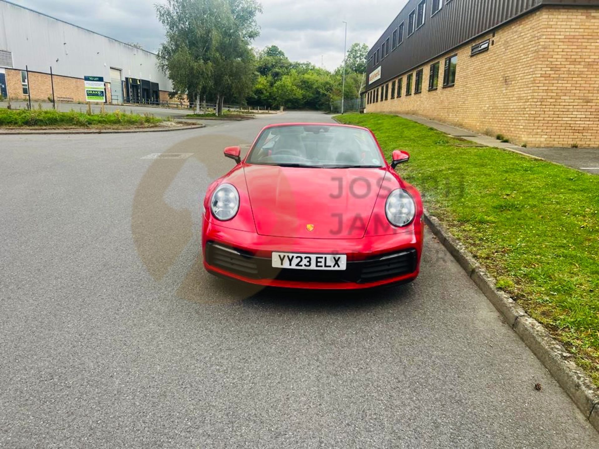 PORSCHE 911 CARRERA 4 CAB (23 REG) LESS THAN 1000 MILES *MEGA SPEC CAR* WELL WORTH A LOOK - Image 4 of 17