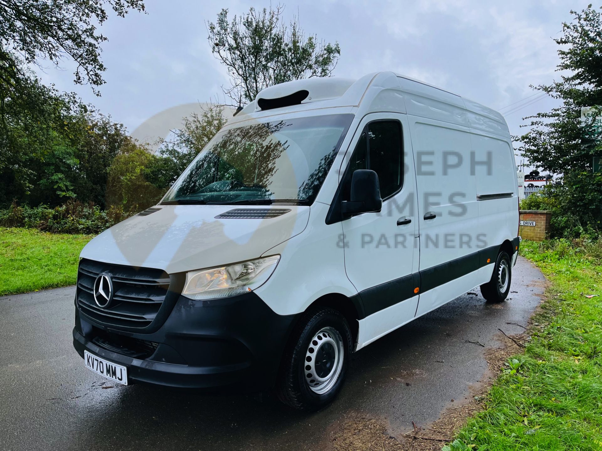 MERCEDES SPRINTER 314CDI "AUTO" FRIDGE / FREEZER VAN (2021 MODEL) LOW MILEAGE - OVERNIGHT STANDBY - Image 5 of 32