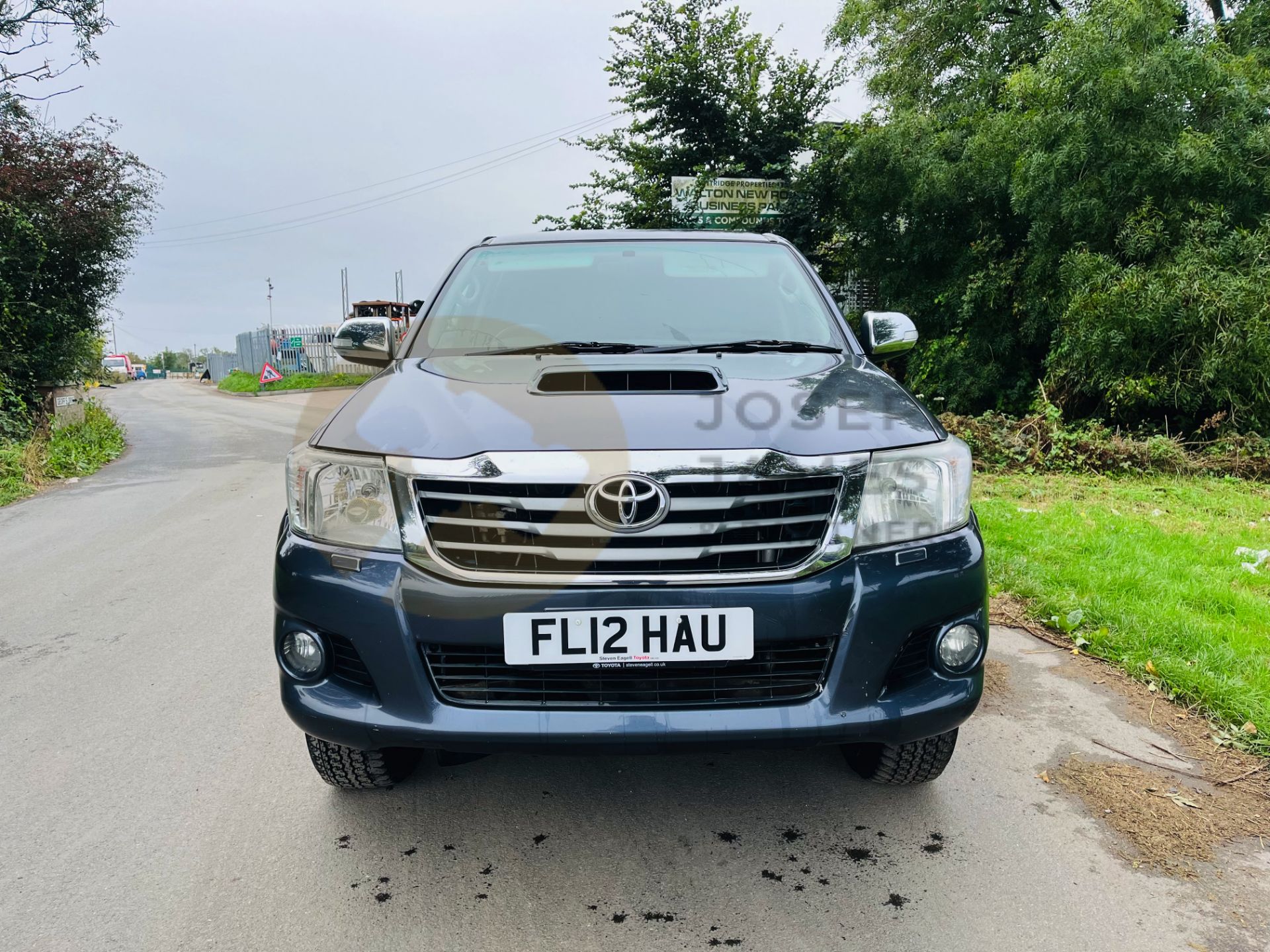 TOYOTA HILUX 2.5 D-4D HL3 (12 REG) FULL STAMPED HISTORY (AC) ELECTRIC PACK - FITTED CANOPY (NO VAT) - Image 4 of 31