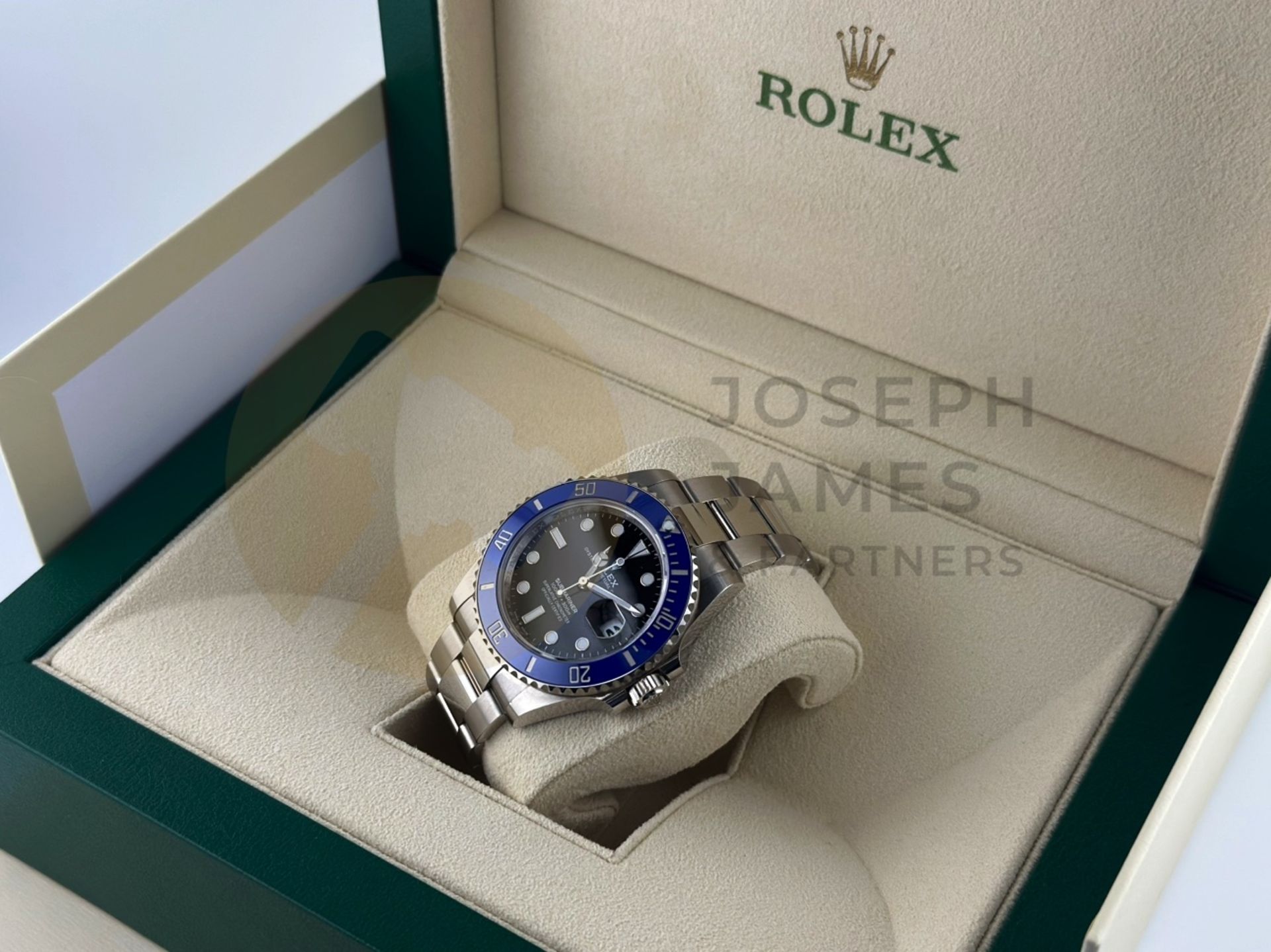 ROLEX SUBMARINER *41MM 18CT WHITE GOLD* (2023 - BRAND NEW / UNWORN) *COOKIE MONSTER* (BEAT THE WAIT) - Image 41 of 44