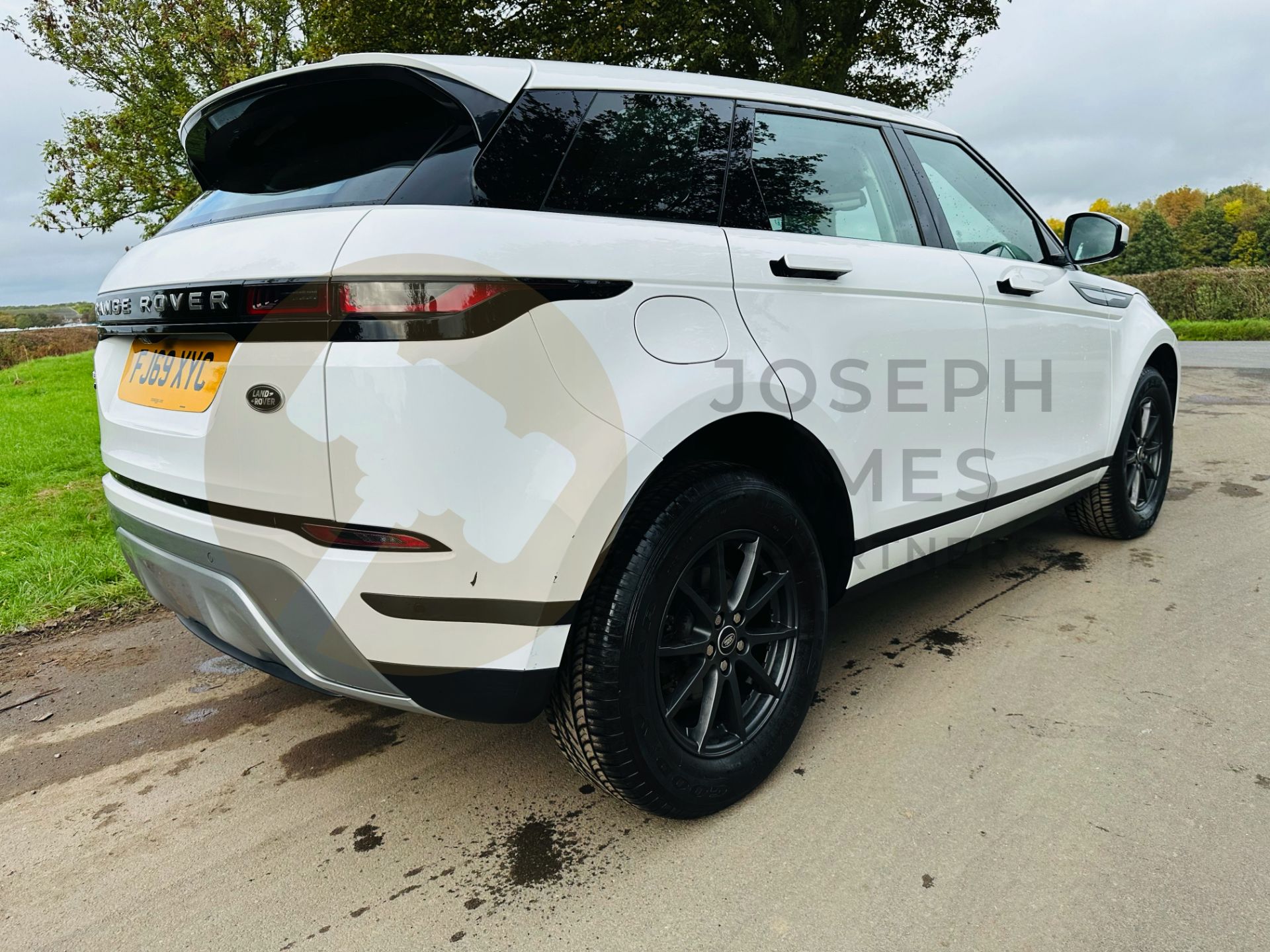 (ON SALE) LAND ROVER RANGE ROVER EVOQUE 2.0d AUTO-START STOP (2020 MODEL) ONLY 33K MILES FROM NEW - Image 14 of 41