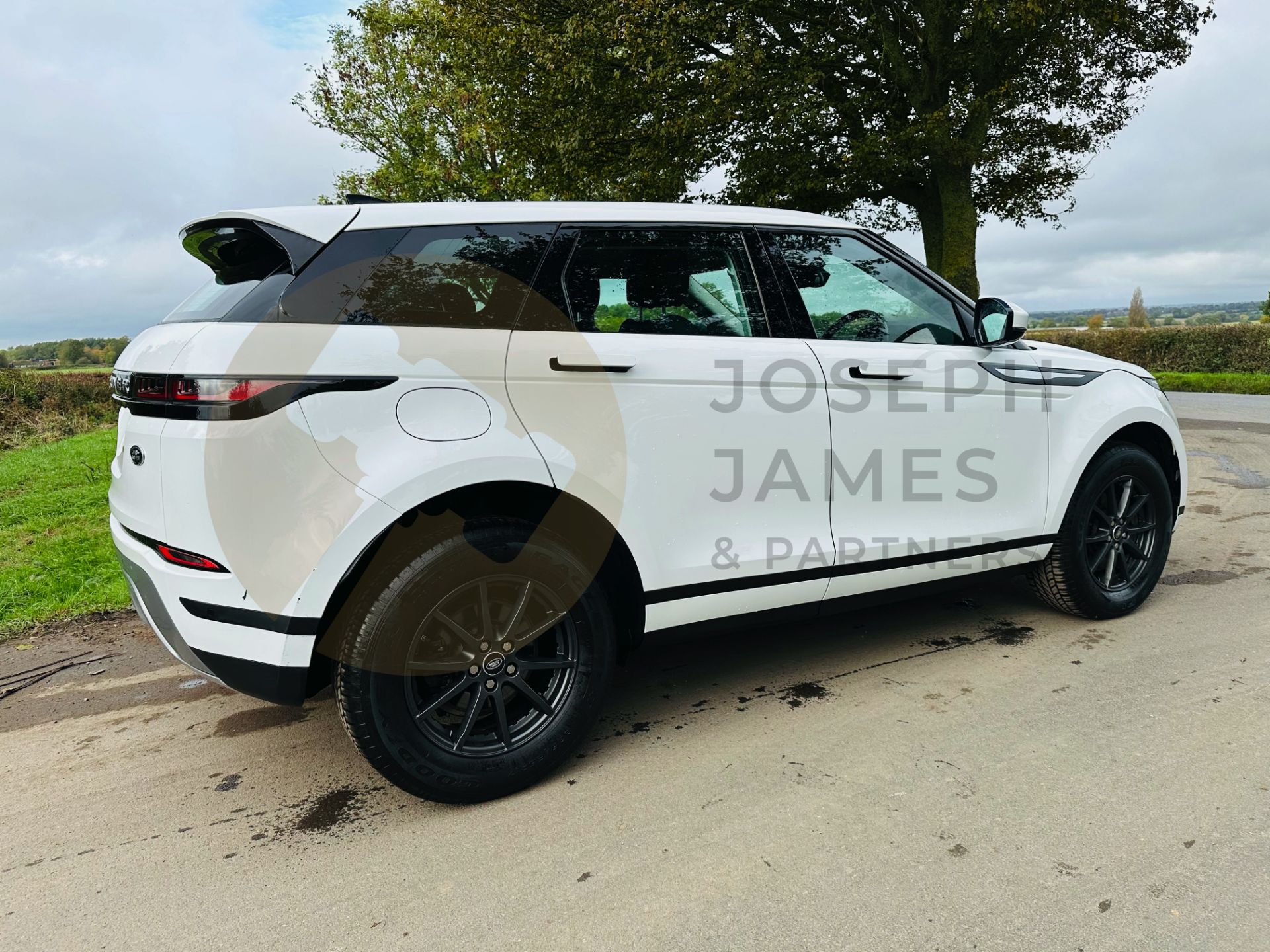 (ON SALE) LAND ROVER RANGE ROVER EVOQUE 2.0d AUTO-START STOP (2020 MODEL) ONLY 33K MILES FROM NEW - Image 15 of 41