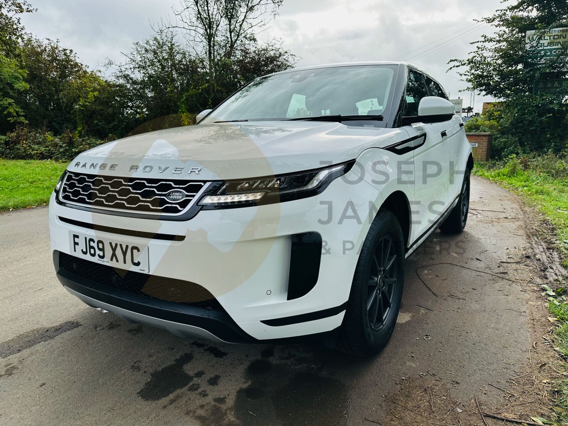 (ON SALE) LAND ROVER RANGE ROVER EVOQUE 2.0d AUTO-START STOP (2020 MODEL) ONLY 33K MILES FROM NEW - Image 5 of 41