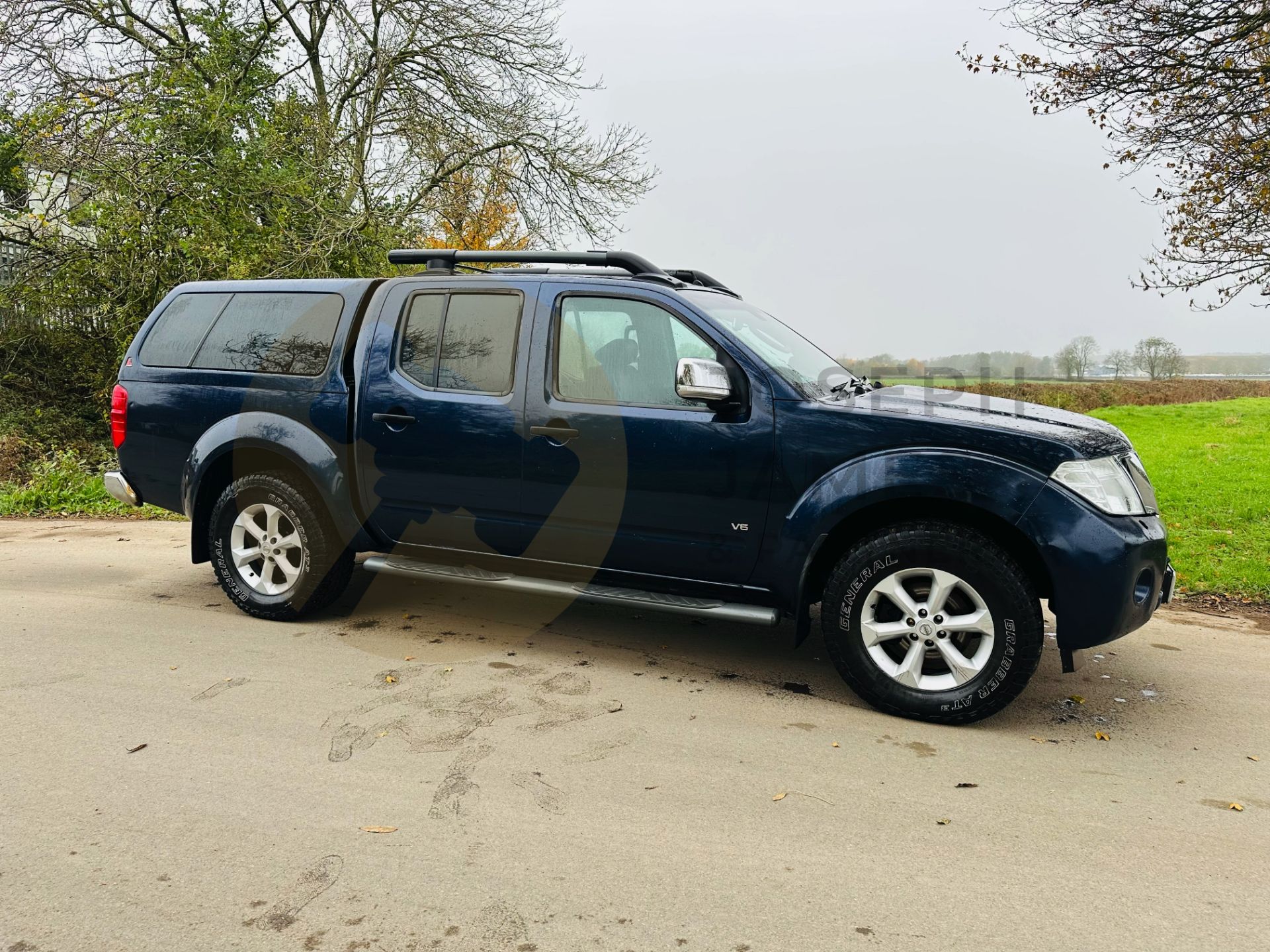 (ON SALE)NISSAN NAVARA *OUTLAW EDITION* 3.0 V6 TURBO DIESEL AUTOMATIC DOUBLE CAB PICKUP - 11 REG