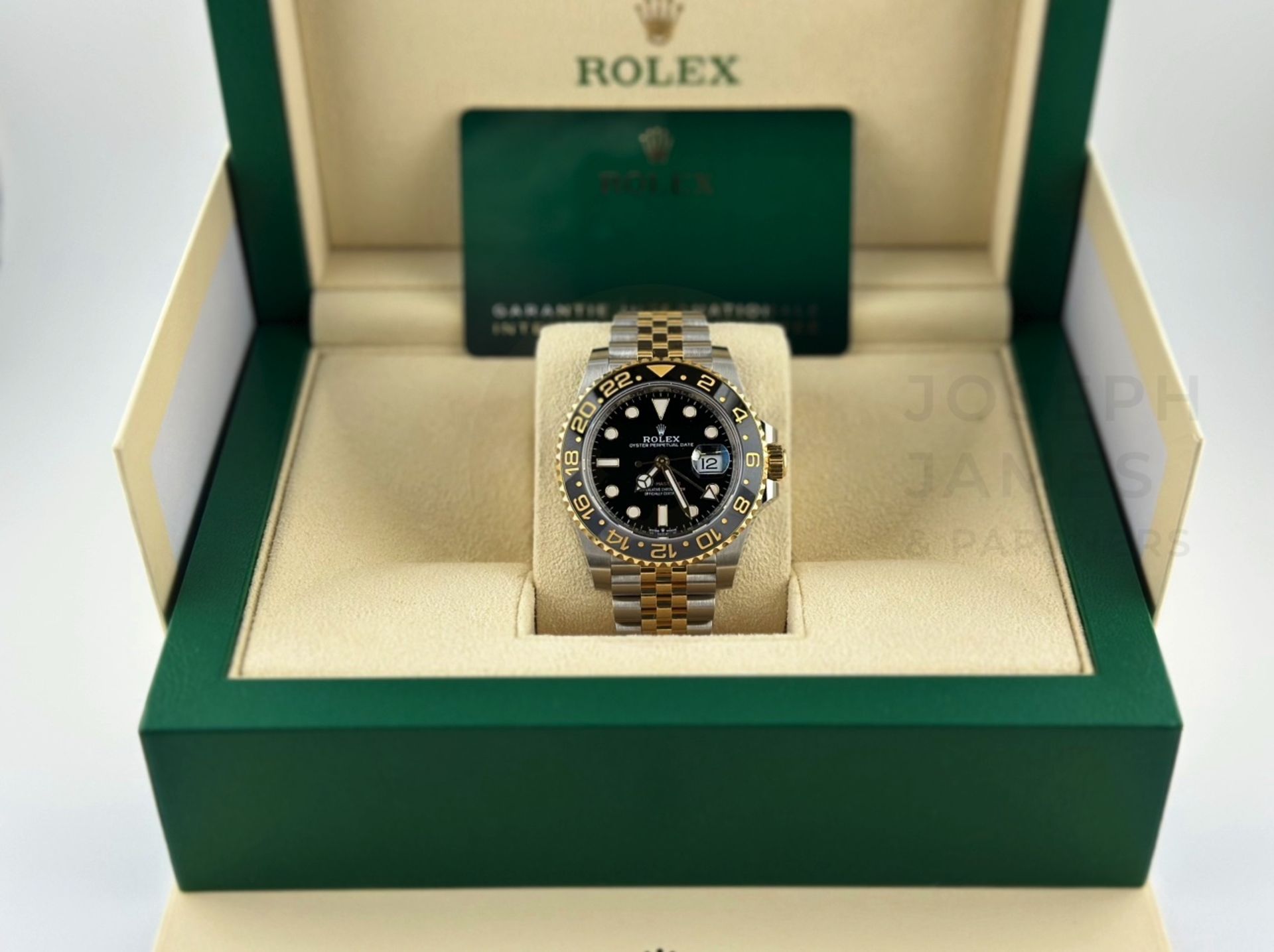 ROLEX GMT-MASTER II *GUINNESS* (JULY 2023 - UNWORN) 18CT GOLD & OYSTER STEEL *NEW 2023 RELEASE* - Image 35 of 37
