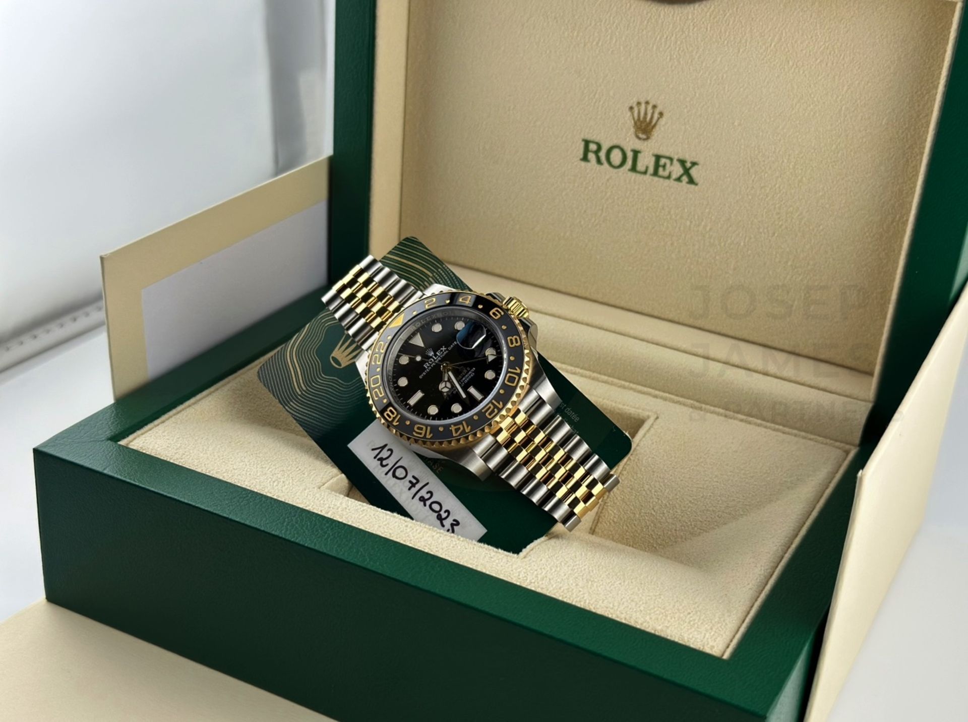ROLEX GMT-MASTER II *GUINNESS* (JULY 2023 - UNWORN) 18CT GOLD & OYSTER STEEL *NEW 2023 RELEASE* - Image 10 of 37