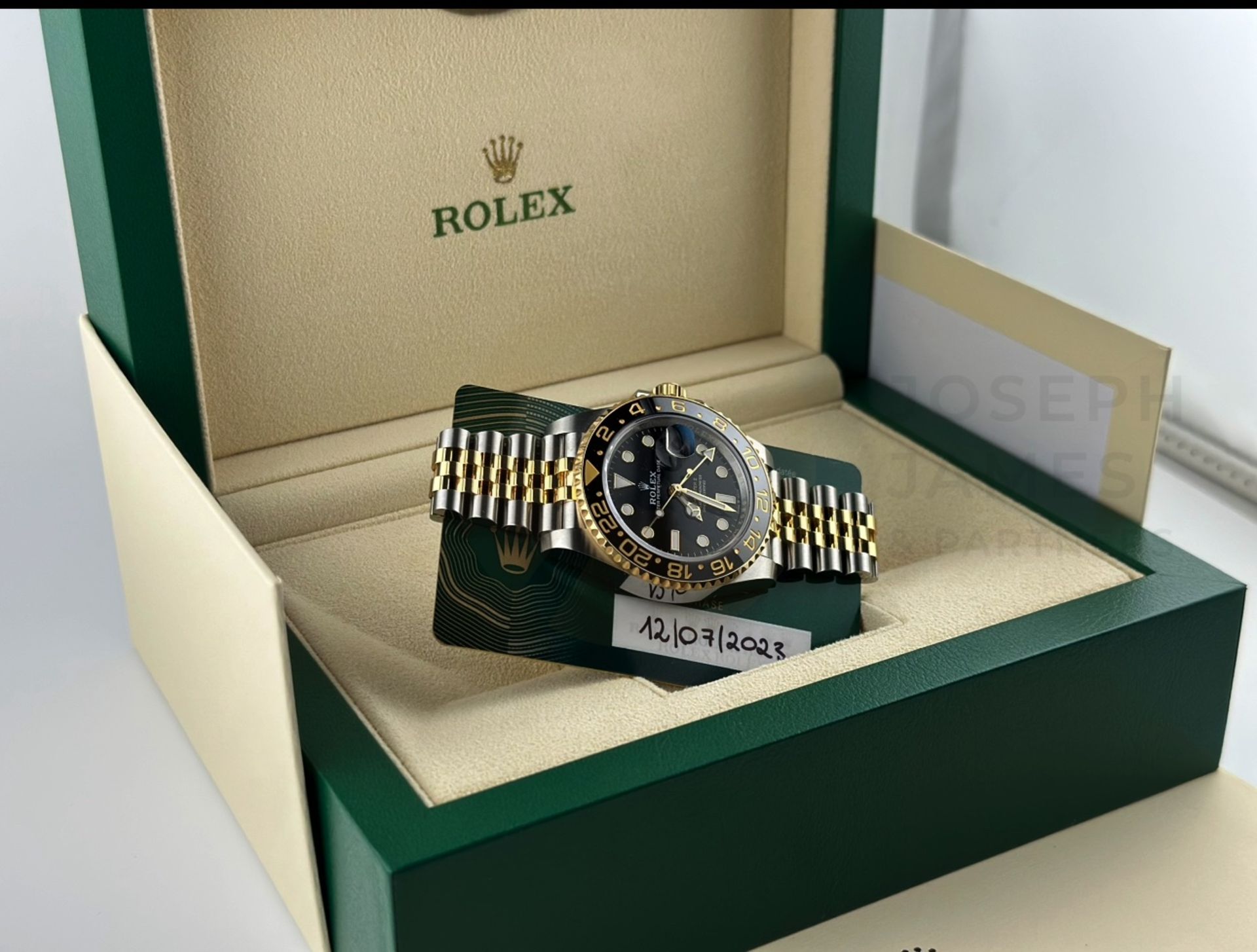 ROLEX GMT-MASTER II *GUINNESS* (JULY 2023 - UNWORN) 18CT GOLD & OYSTER STEEL *NEW 2023 RELEASE* - Image 11 of 37