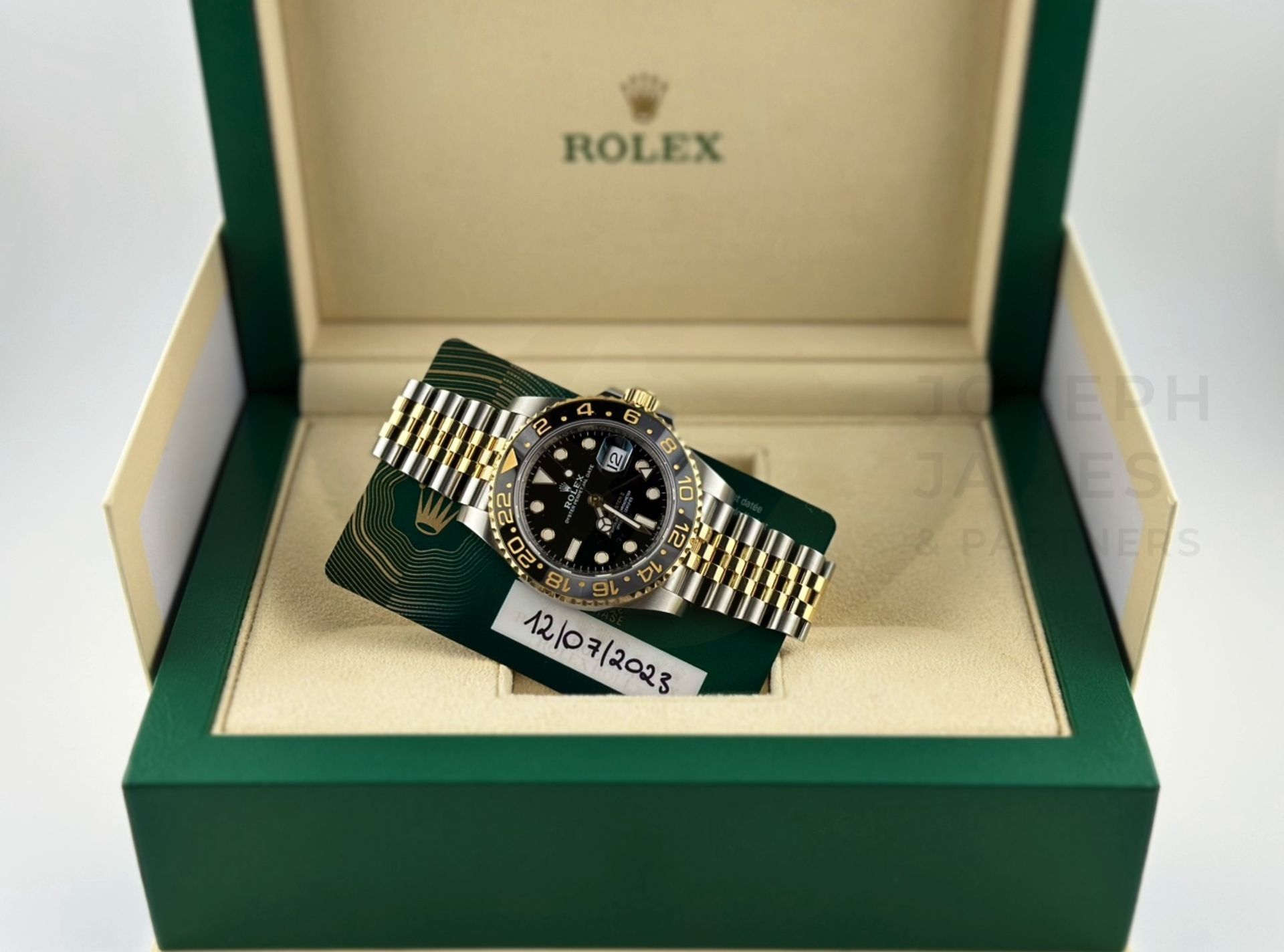 ROLEX GMT-MASTER II *GUINNESS* (JULY 2023 - UNWORN) 18CT GOLD & OYSTER STEEL *NEW 2023 RELEASE* - Image 16 of 37