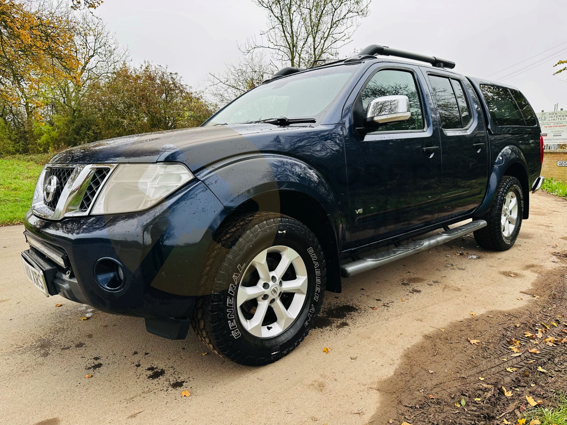 (ON SALE)NISSAN NAVARA *OUTLAW EDITION* 3.0 V6 TURBO DIESEL AUTOMATIC DOUBLE CAB PICKUP - 11 REG - Image 8 of 43